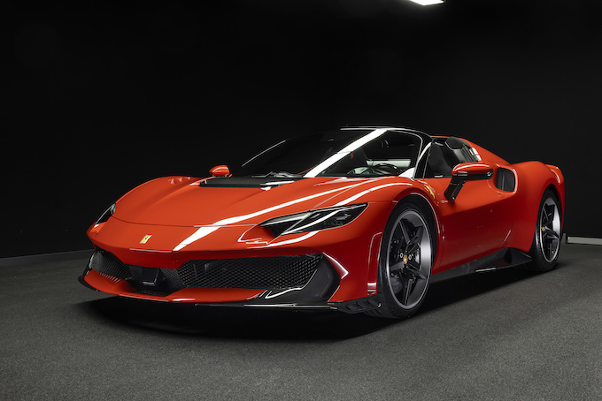 フェラーリ 296 スペチアーレ