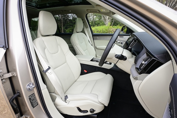 ボルボ XC90