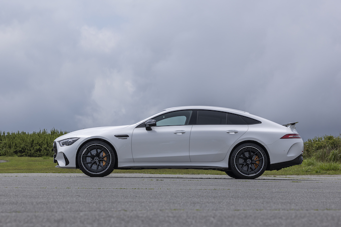 メルセデスAMG GT 63 S Eパフォーマンス 4ドアクーペ