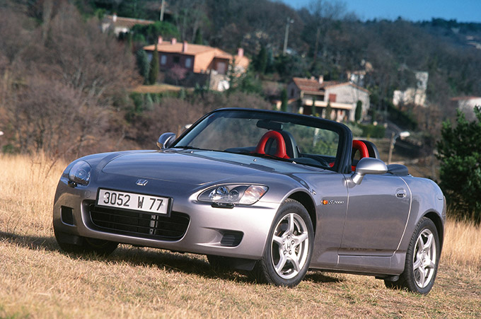 S2000