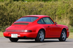 ポルシェ 911(964 赤 シルバー) リア