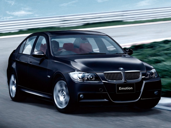 BMW　323i Mスポーツ　リミテッドエディション“エモーション”
