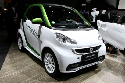 東京モーターショー2011 smart for two electric drive	フロント｜日刊カーセンサー