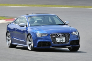 アウディ RS5 走り｜ニューモデル試乗 