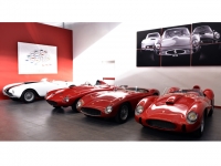 フェラーリのクラッシクカー。左から375 MM (1953年)、166 MM (1953年)、166インター スポーツコルサ (1948年)、250 テスタロッサ（1958年）