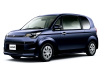 ポルテ／スペイドは助手席リフトアップシートとサイドアクセス車、1.3L車と1.5L車、2WDと4WDなどバリエーションが豊富。目的をよく検討し選ぶようにしたい。写真はスペイド