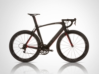 S-WORKS Vengeは最上級モデルのDI2の価格が110万571円という超高額車。高剛性で軽量のカーボンフレームを搭載したモデルだ