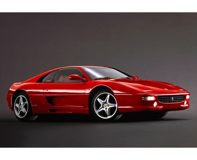 フェラーリが1994年から1999年まで販売したF355（写真はF355ベルリネッタ）。販売終了から15年たった今なお一部で圧倒的な人気を誇っている