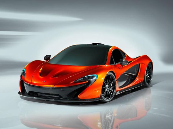 ▲こちらが約1億円のスーパースポーツ、マクラーレンP1。世界限定で375台生産される予定ですが、日本市場割り当て分はあっという間に完売となりました