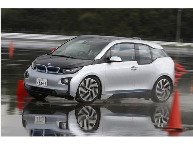 BMW i3