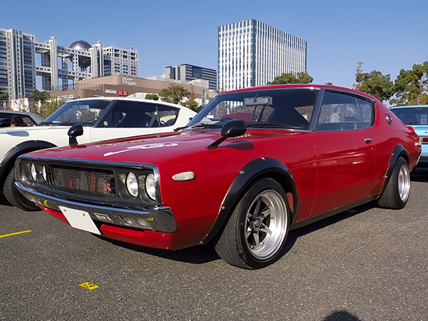 ▲1970年代の車を紹介。こちらは日産 スカイラインGT-R