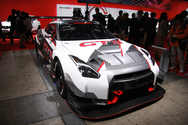 ▲このGT-R NISMO GT3は、FIA GT3規定に沿ってニスモが開発したカスタマー向けのレース専用車両。2015年仕様車は、軽量化、前後の重量配分が見直され、エアロダイナミクスも改善されています