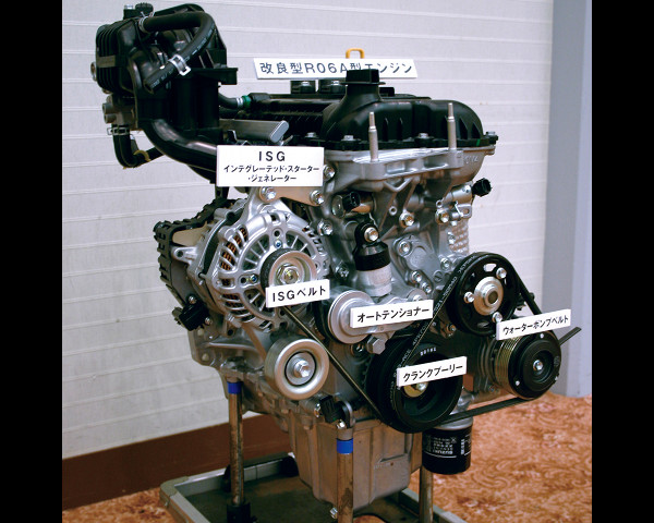 ▲ISGが組み込まれてマイルドハイブリッド化されたR06Aエンジン。改良型スペーシアにも採用されるようだ