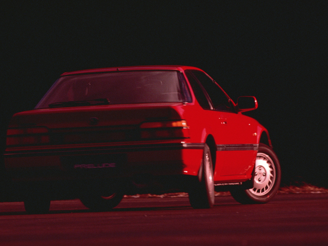 ▲プレリュードといえばデートカーというイメージもありますが、2代目には日本初の4輪ABS、1987年4月に登場した3代目は世界初の舵角応動型4WSが採用されるなど、先端技術が惜しみなく投入されたモデルとしても知られています