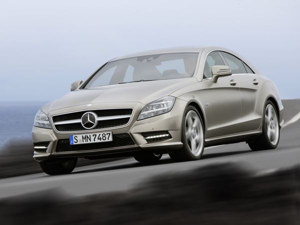 ▲比較的手頃な予算で狙えるCLS350が搭載するエンジンは希薄燃焼の3.5L V6DOHC