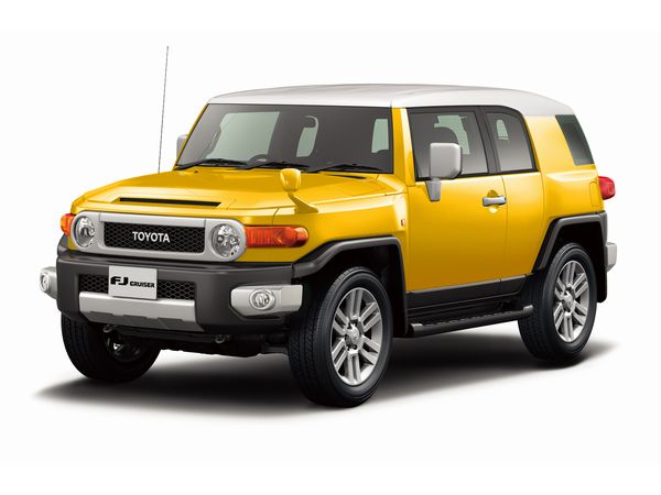 ▲北米専用モデルだったが、日本でも2010年11月から販売されている人気SUV、トヨタ FJクルーザー