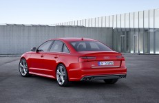 新型 Audi S6