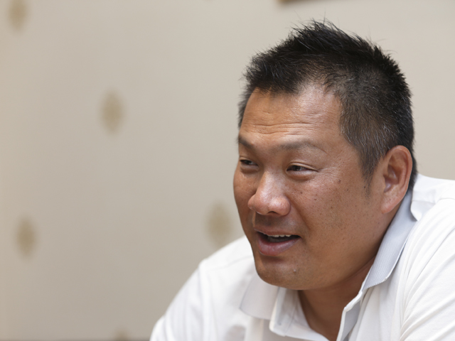 ▲インタビューに答える山崎武司さん。今回はプロ野球選手時代を振り返ってもらい、野球選手の車事情について語ってもらいました