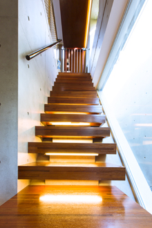 階段｜EDGE HOUSE