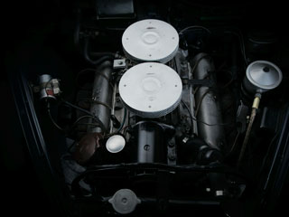 ▲’61 BMW 3200 SALOON エンジン