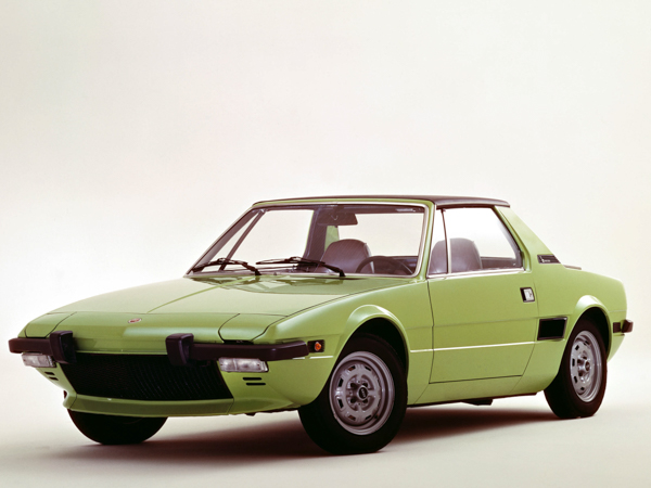 ▲X1/9は開発コードがそのまま車名になっている。1972年から1989年まで製造された