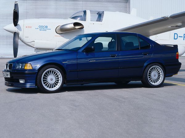 ▲E36型BMW 3シリーズをベースとするアルピナ。写真はB8 4.6