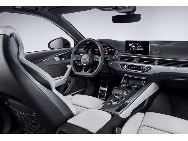 ▲新型Audi RS 4 Avant