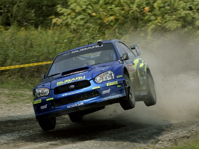 ▲モータースポーツの世界でも活躍するEJ20。写真は2004年のラリージャパンにおけるSUBARU Impreza WRC 2004