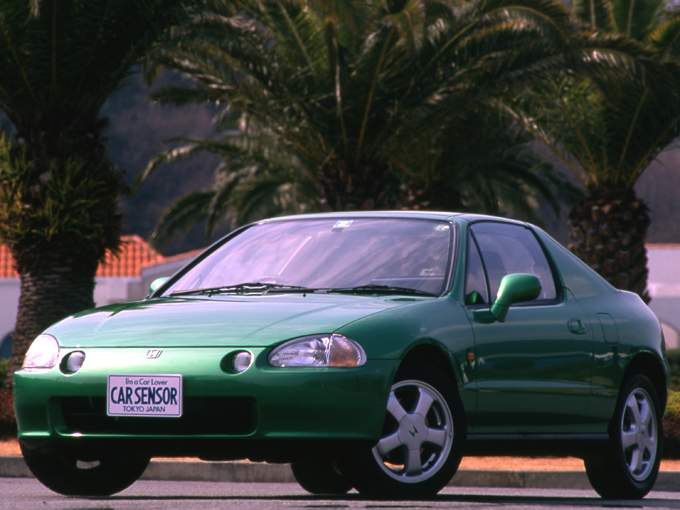 ▲1992年3月に登場した3代目CR-Xは「デルソル」というサブネームが与えられ、2人乗りのオープンカーへと変化を遂げた
