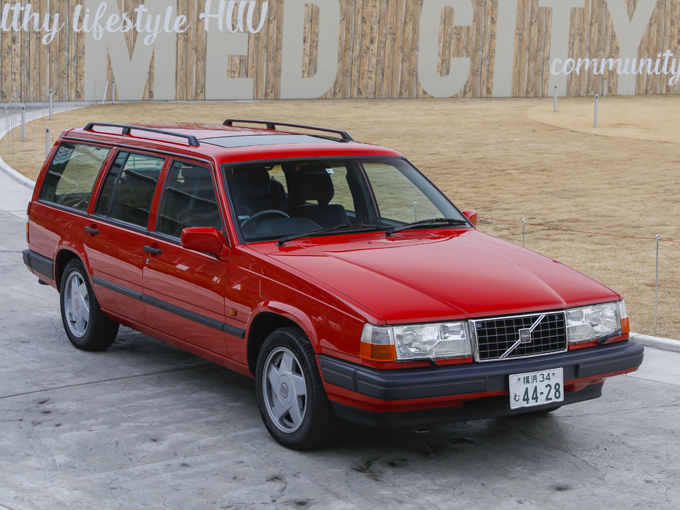 ▲こちらが2019年3月現在、まだ販売されているボルボ 940エステート。1996年モデル ポラールSX ワンオーナー車