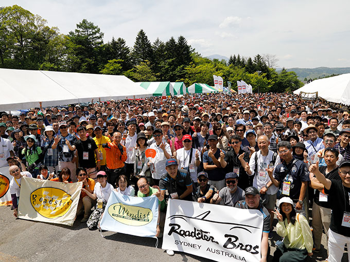 ▲5月26日に行われた軽井沢ミーティング。全国からマツダ ロードスターオーナーが集まる大規模イベントです