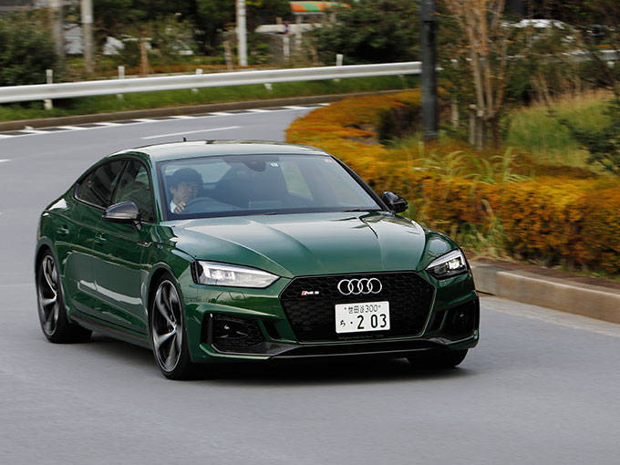 アウディ RS5スポーツバック