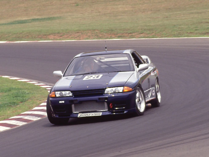 日産 スカイラインGT-R