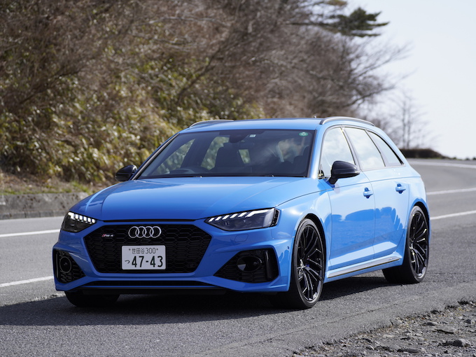 アウディ RS4 アバント