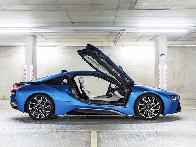 BMW i8