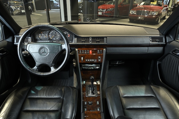 メルセデス・ベンツ E500