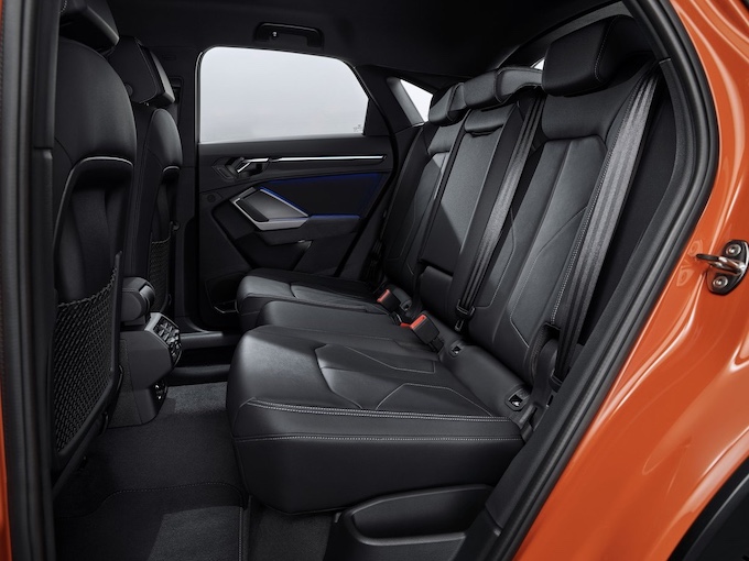 Q3スポーツバック