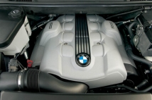 BMW X5 4.8is エンジン｜見つけたら即買い!?